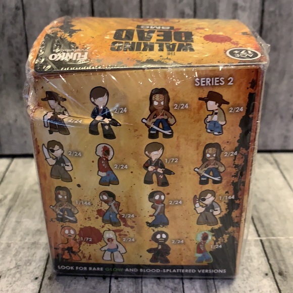 Walking Dead Funko Series 2 - Picture 3 of 4